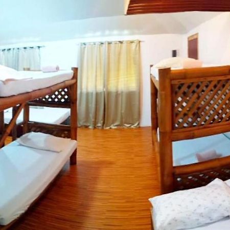 Siargao Tropic Hostel General Luna  Exterior photo