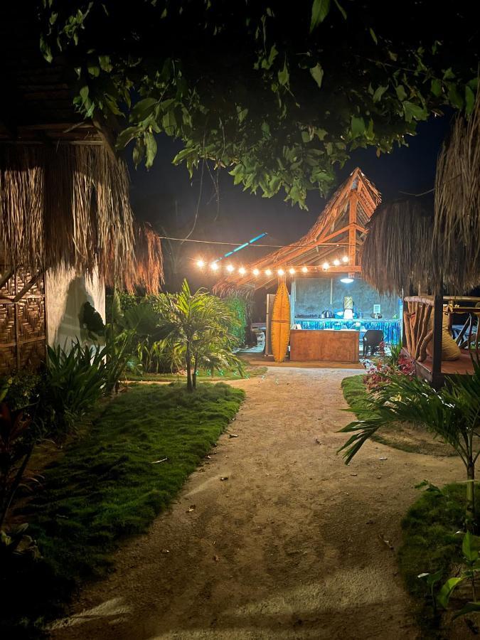 Siargao Tropic Hostel General Luna  Exterior photo
